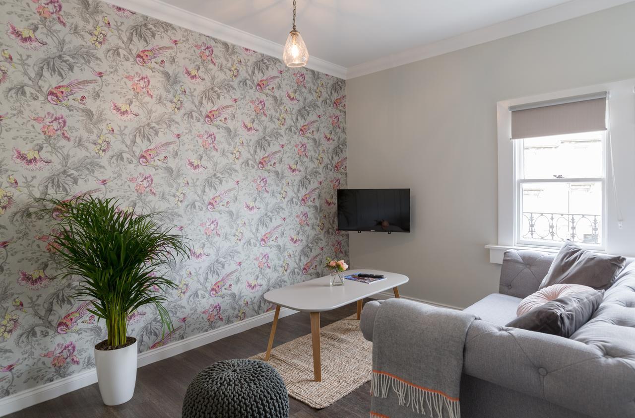 Vesta Apartment Бат Екстериор снимка